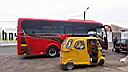Bus et tuck tuck